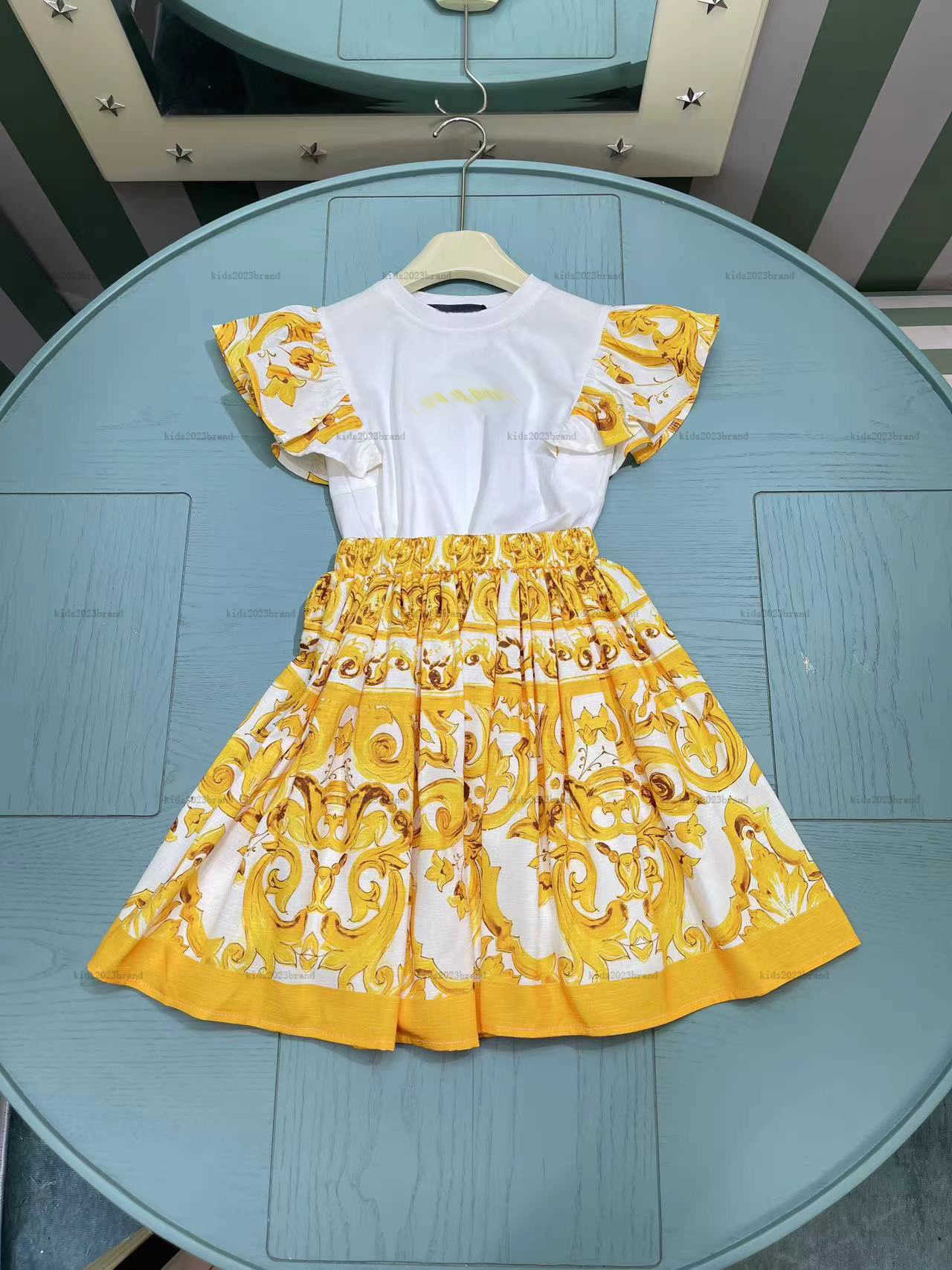 Nouvelles survêtements filles habiller plusieurs styles ensemble de robes de bébé