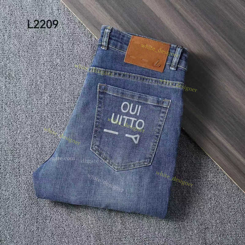Brand Trendy Denim Pant Men's’s Designer Jeans Taille 42 Spring and Automne Nouveau Denim épais 2024 Nouveau pantalon polyvalent élastique Slim F