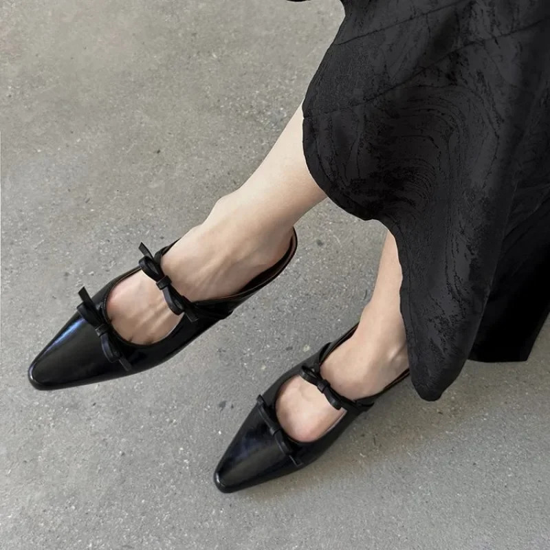Clip noix Mary Jane pointu de balle en cuir pu brillant chaussures de balle de fête