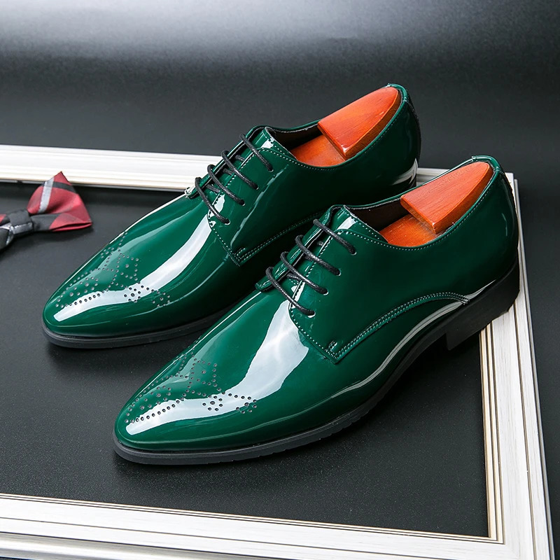 Miroirs de mode verts hommes pointues habiller élégance homme fête des chaussures en cuir masculines à lacets atos para hombre de vesti cada