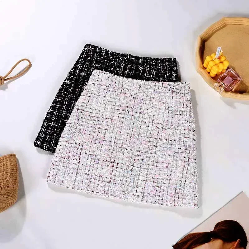 Womens skiing mini skiing autumn and winter Korean style high waist thick tweed buttocks sexy pencil 241014