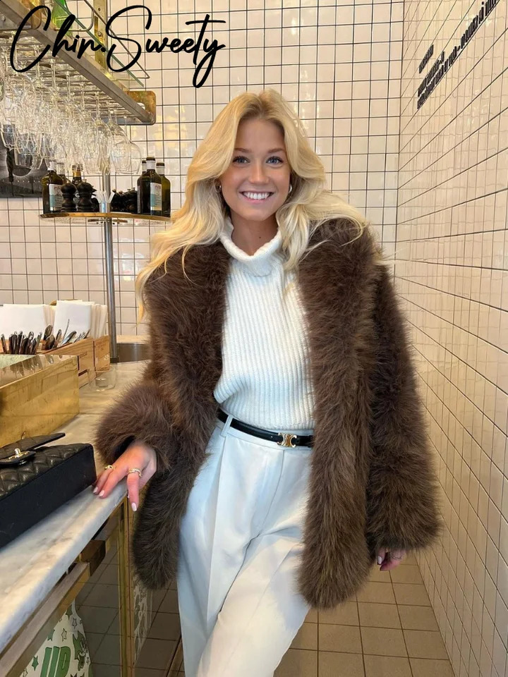 Brown faux fur coat womens loose lapel long sleeved fluffy plush womens jacket autumn and winter womens thick street coat 241015