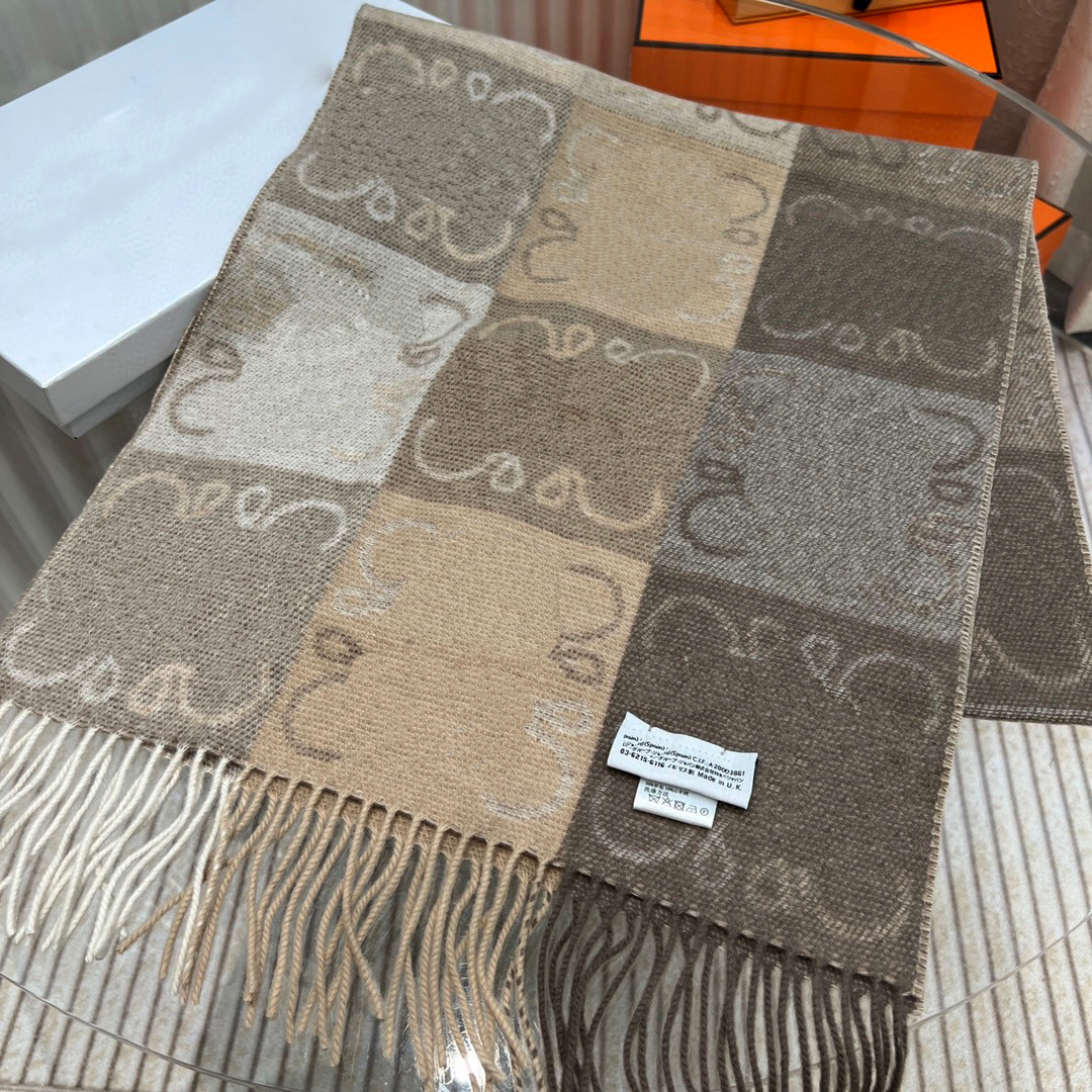 2026 New extravagant Women Man Designer Scarf fashion tideway brand Cashmere Scarves For Winter keep warm Women and men Long Wraps