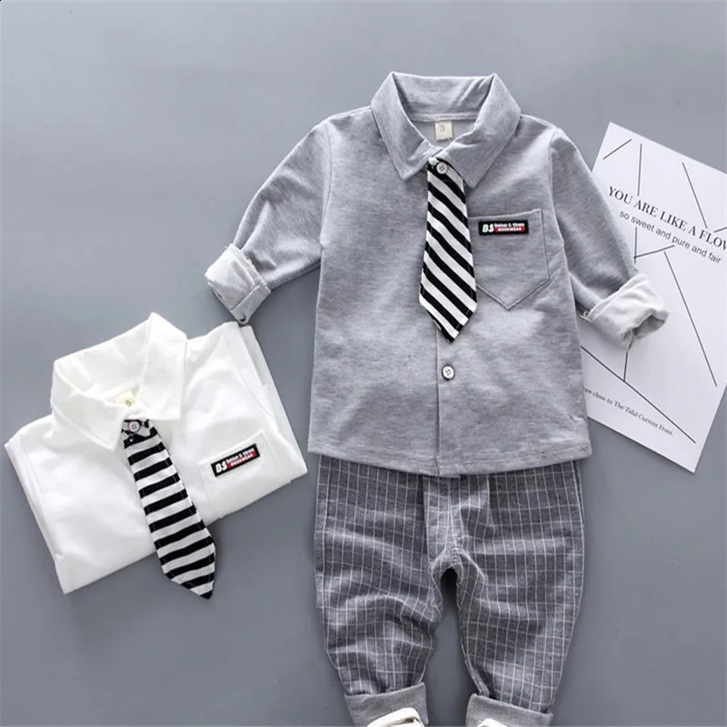Lawadka Baby Boy Clothes Ensembles à manches longues à manches à manches longues pantalon 2pcs Tenues Coton Sport Costume pour le printemps autom