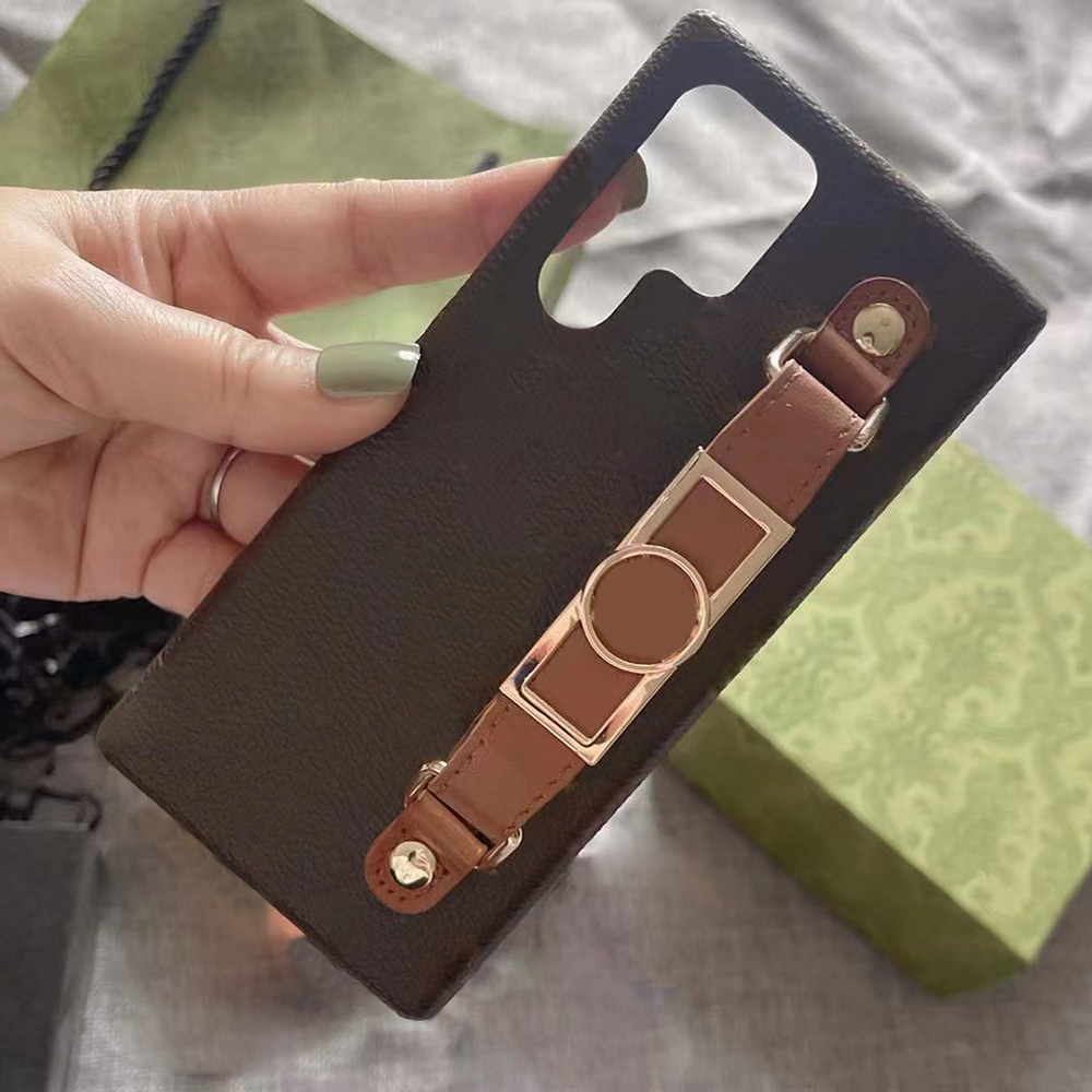 Wristband Designer Phone Case for Samsung Galaxy S25 S24 S23 S22 Plus S21 S20 Note 20 Ultra Luxury Leather Wrist Strap Velvet Lining Hardwares Ba-image-856470297