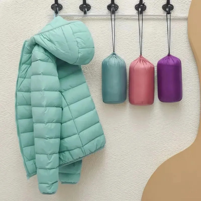 Doudoune femme courte automne hiver Parkas col montant à capuche chaud coton rembourré manteau grande taille veste femme haut 241014