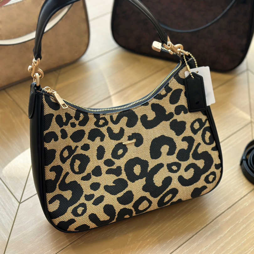 Leopard Print Hobo Shoulder Bag High Quality Designer Luxurys Underarm Bags Fashion Letter C Messenger Bag Purses Handbags