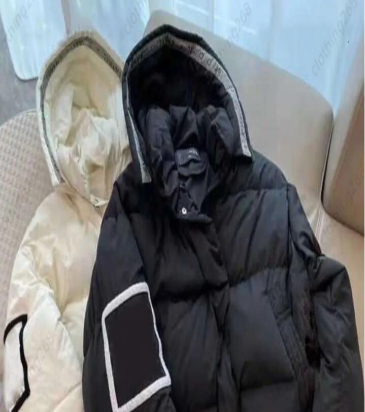 Vestes en bas pour femmes pour designer parkas de luxe Classic Ourwear Femmes décontractées Coat Robe Puff Robe extérieure Plume Keep Winter Jack