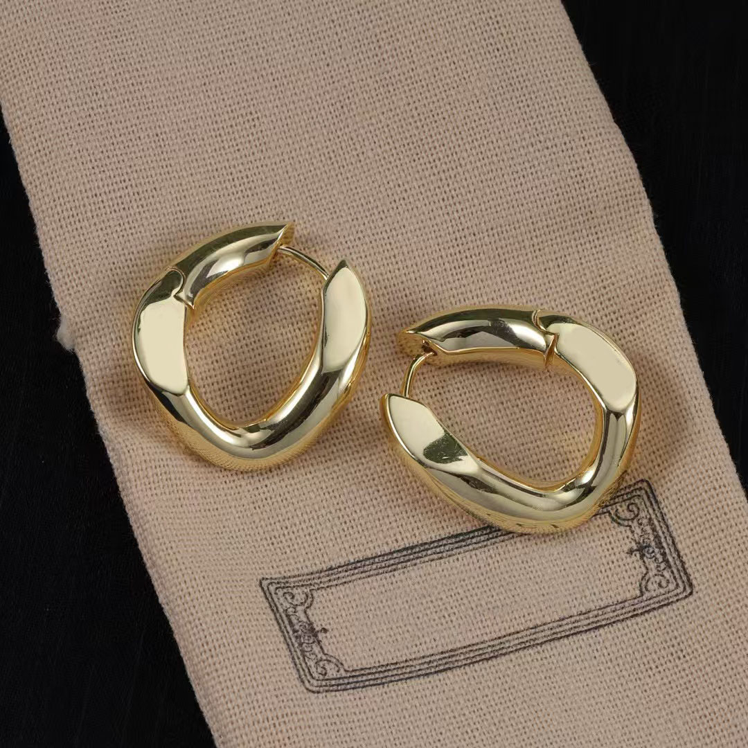 Nouvelles boucles d'oreilles de la mode