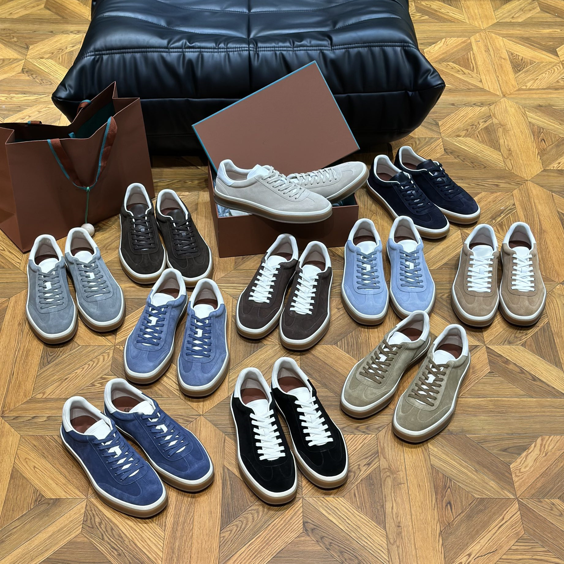 Handsome man 10A Fashion Casual Men's shoes White shoes Deer Leather Breathable Fabric Tide Designer Shoes Brand tie Comfort sports Running