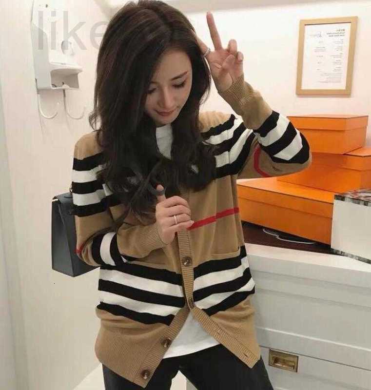 Chandails de chandail pour femmes veste de veste en cachemire cardigan mi-long tricot v-cou en vase lâche à rayures tamis-coat 2jsn