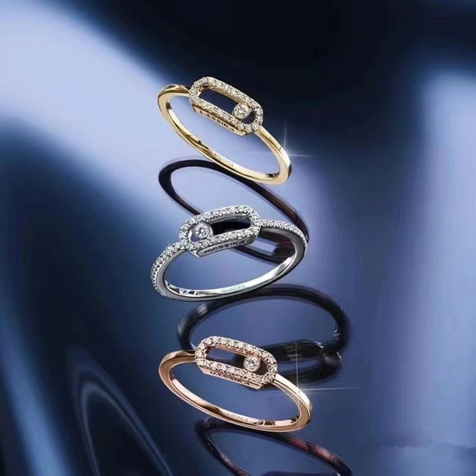 2024V Gold high version ring Single diamond sliding hollow ring women plated 18K rose gold fashion high sense wedding ring