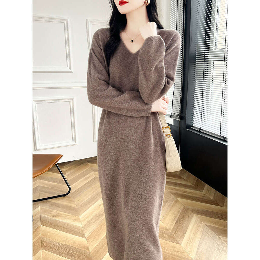 2024 NOUVEAU FEMMES DE LOODE MÉRINO 100% Pull Pull à col en V Vobe longue robe polyvalente en cachemire en cachemire