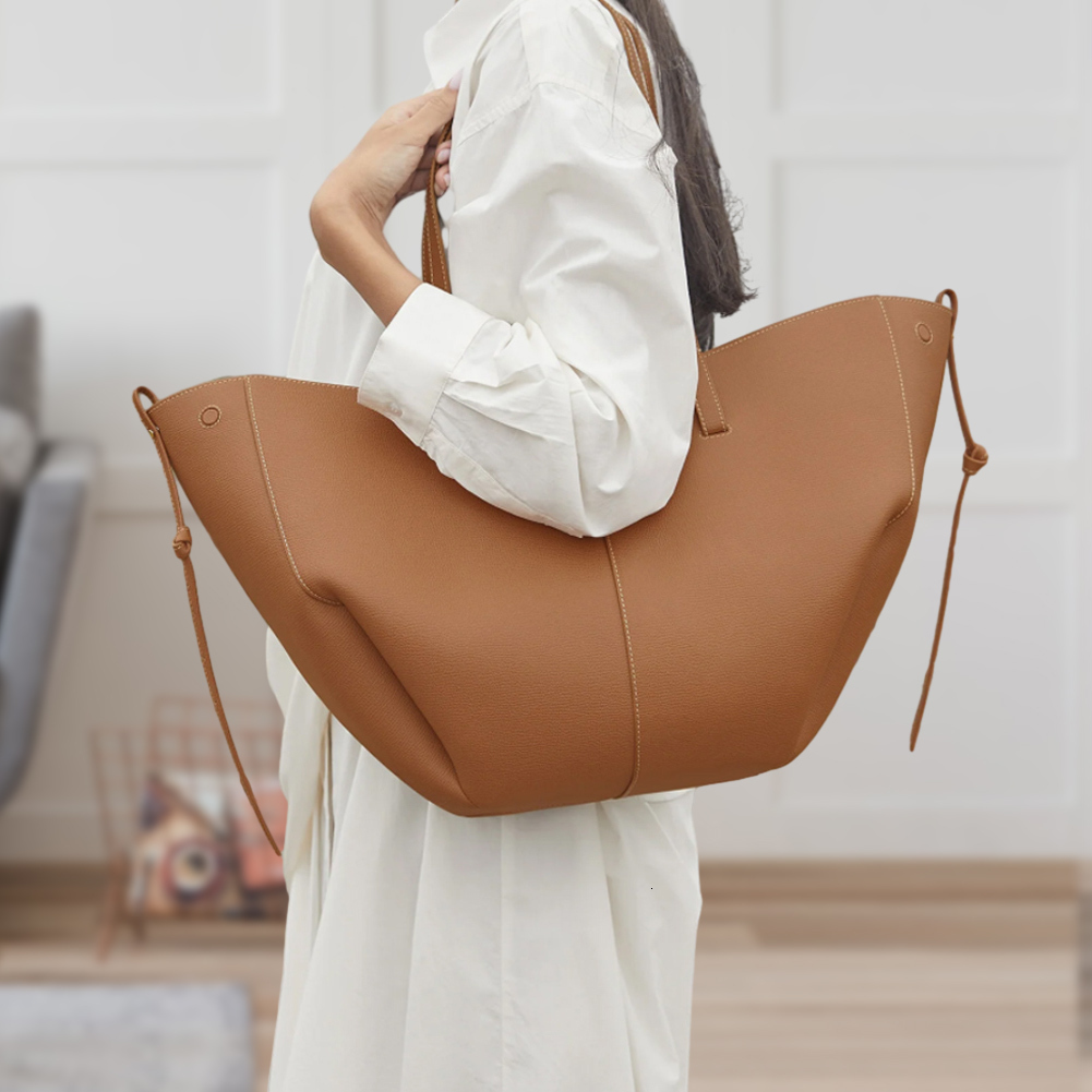 fashion bag new model New designer women s retro single shoulder large capacity trend solid color PU leather casual wrap bag with matching handbag