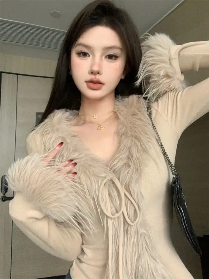Autumn and winter plush knitted V-neck lace up cardigan solid color inner layer laminated high-end unique long sleeved womens T-shirt 241021