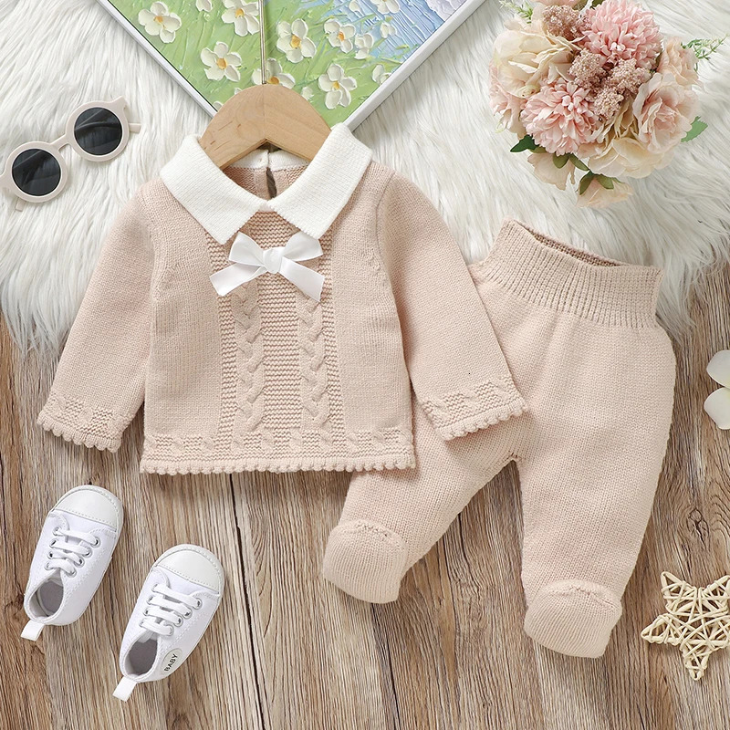 Baby girl solid color set autumn and winter turtle neck long sleeved sweater skydivingmens suit 0-9M childrens track and field outfit 241022