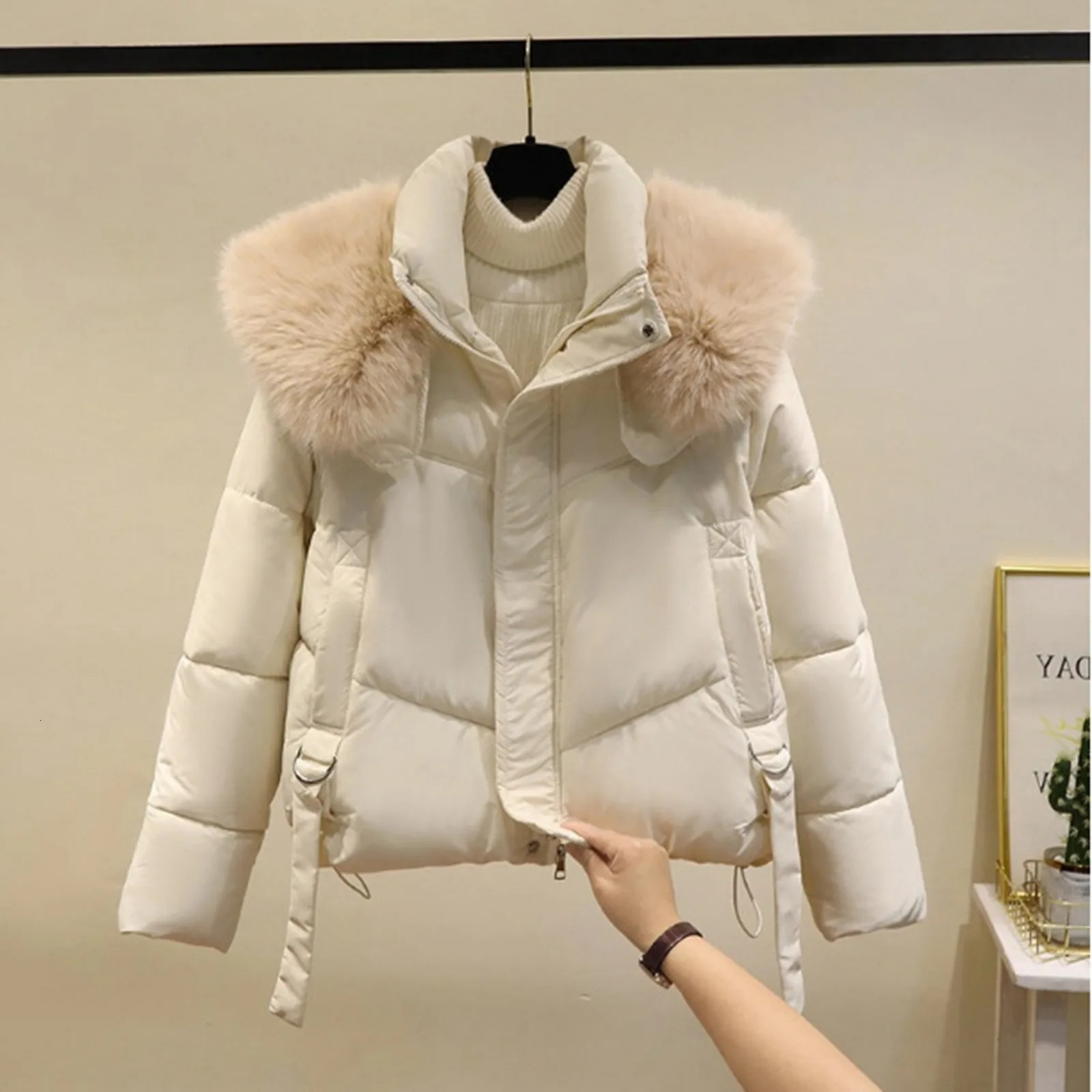 Korean fashion fur collar winter womens white jacket womens retro short sleeved warm down jacket womens Parka jacket 241022