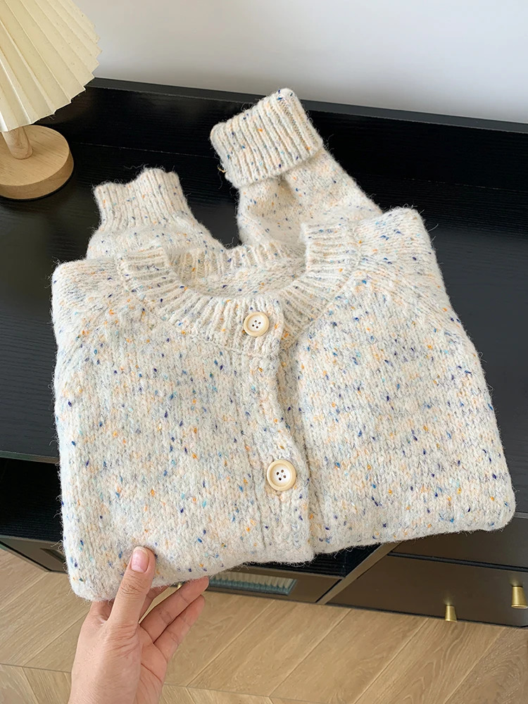 Womens round neck sweater cardigan autumn and winter lazy style long sleeved loose knit top casual sweater jacket 241022