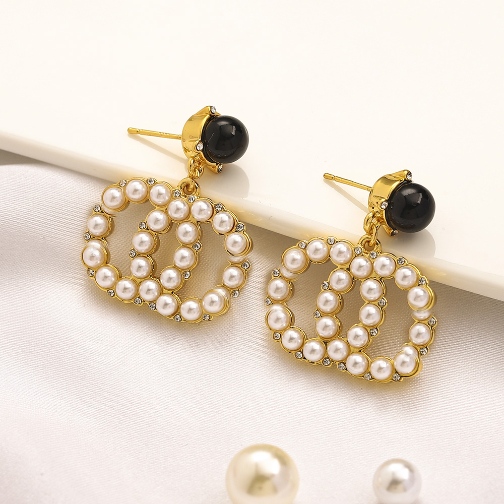 Fashion Simple Designer Round Stud Earrings Women Gold Plated Stainless Steel Crystal Pearl Earring Sweet Girls Wedding Party Gifts Jewelry Accessor