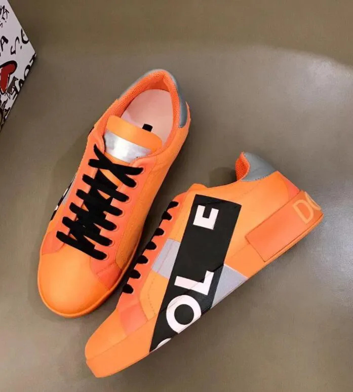 Weiße Sneaker-Frau, Designer-Leder, Spitze, runde Zehen, luxuriös, bequem, schwarz, lässig, Straße, Vintage, Retro, moderne Mode, Sport, stilvoll, A