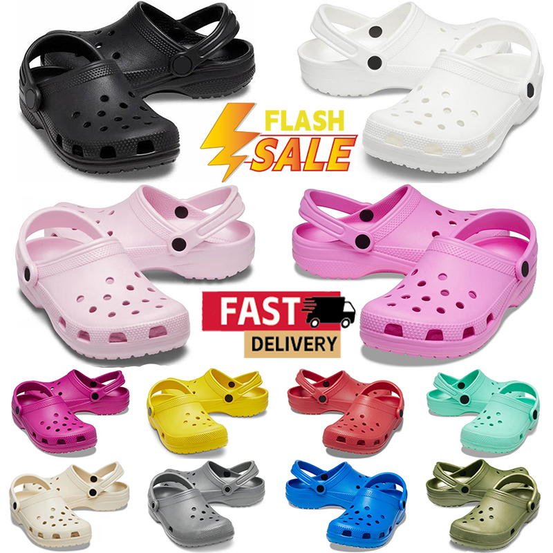 free shipping men women sandals clog designer slides slippers beach flat classic triple white black blue green pink red outdoor waterproof shoes