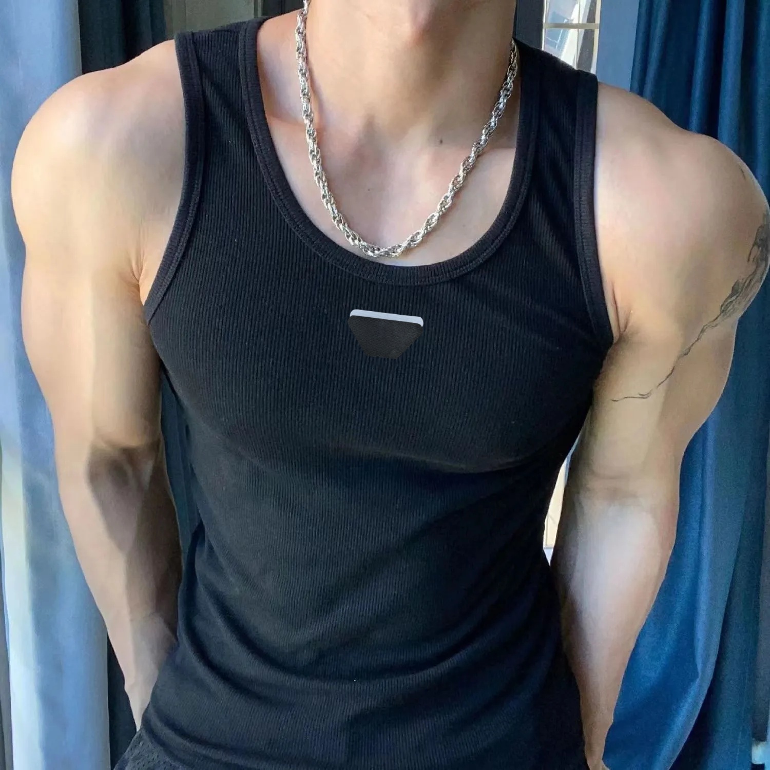 Mens Tees Polos High-quality Mens T Shirt Sleeveless Vest Fashion tank top Pure Cotton Fitness Running Sports designer t shirt vest Summer Tight fit