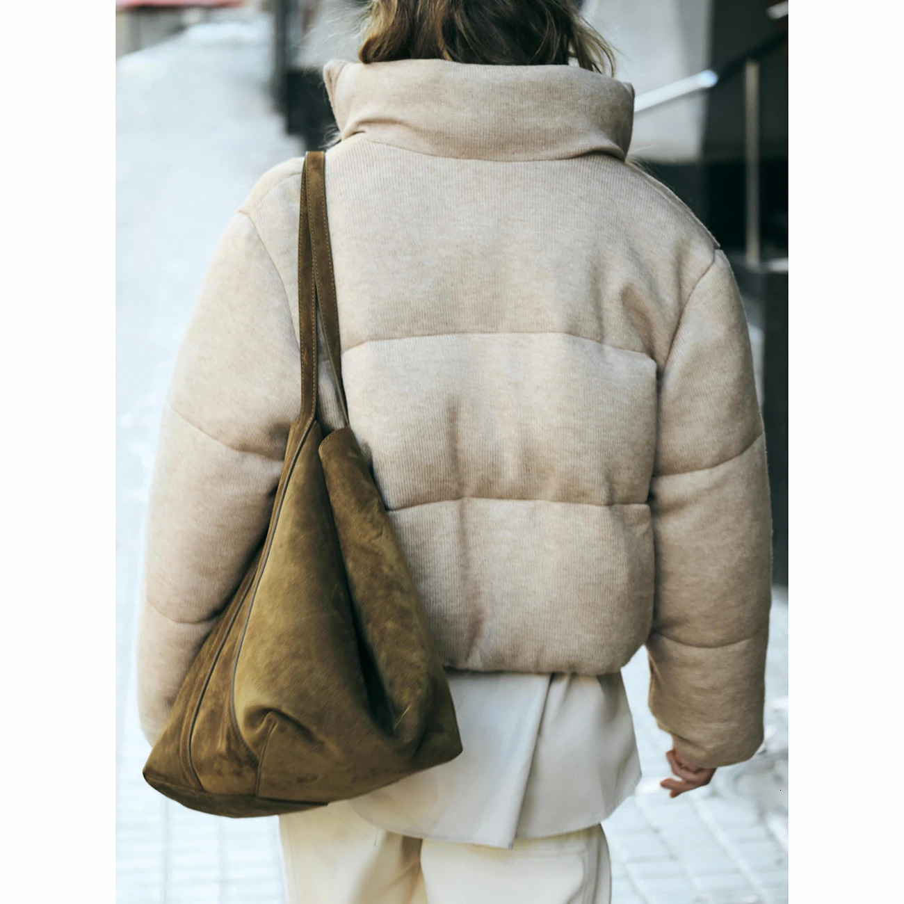 Fashion Hiver épais col haut Parkas Femmes avant de poche avant chameau manteau femme élégant tablier à fermeture éclair élégant veste femme 2410