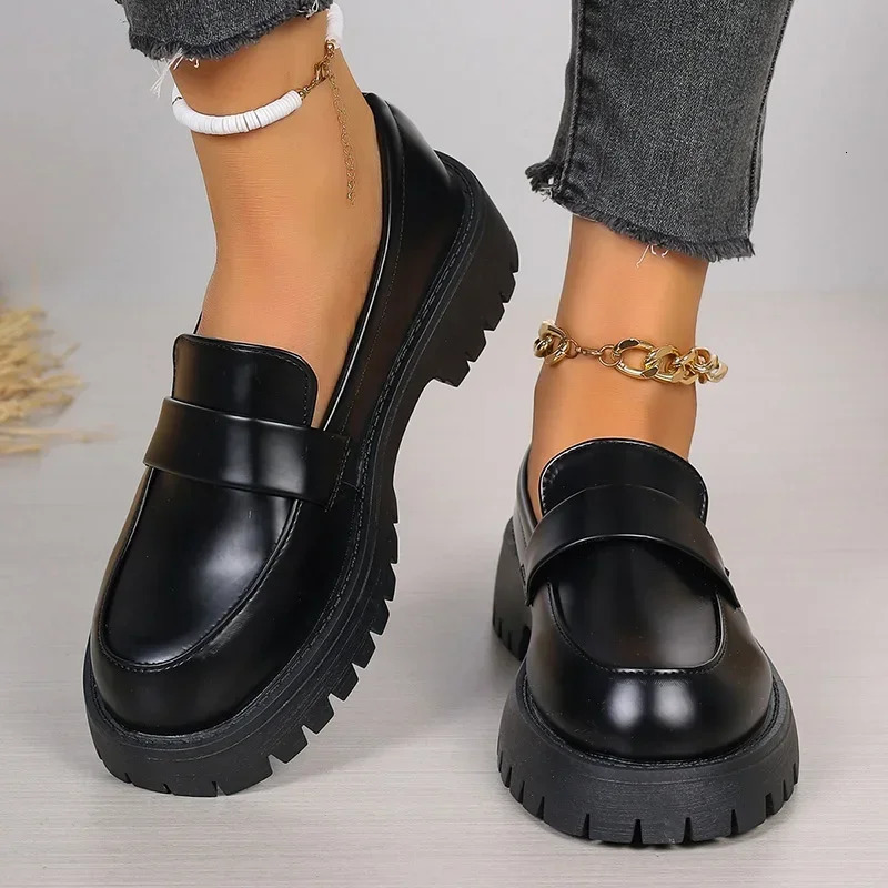 British Style Platform Mandis Womens 2024 Plus taille rond Toe Single Shoe Femmes Soumed PU Cuir Pu Chaussures non imprimées Good Produit 241024