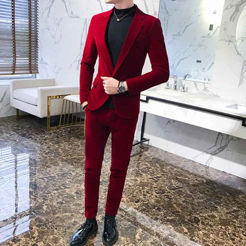 Mentide Vin rouge noir vert masculin seigneules mariés velours robe de soirée pantalon veste en velours 2 pièces Vêtements pour hommes 241028
