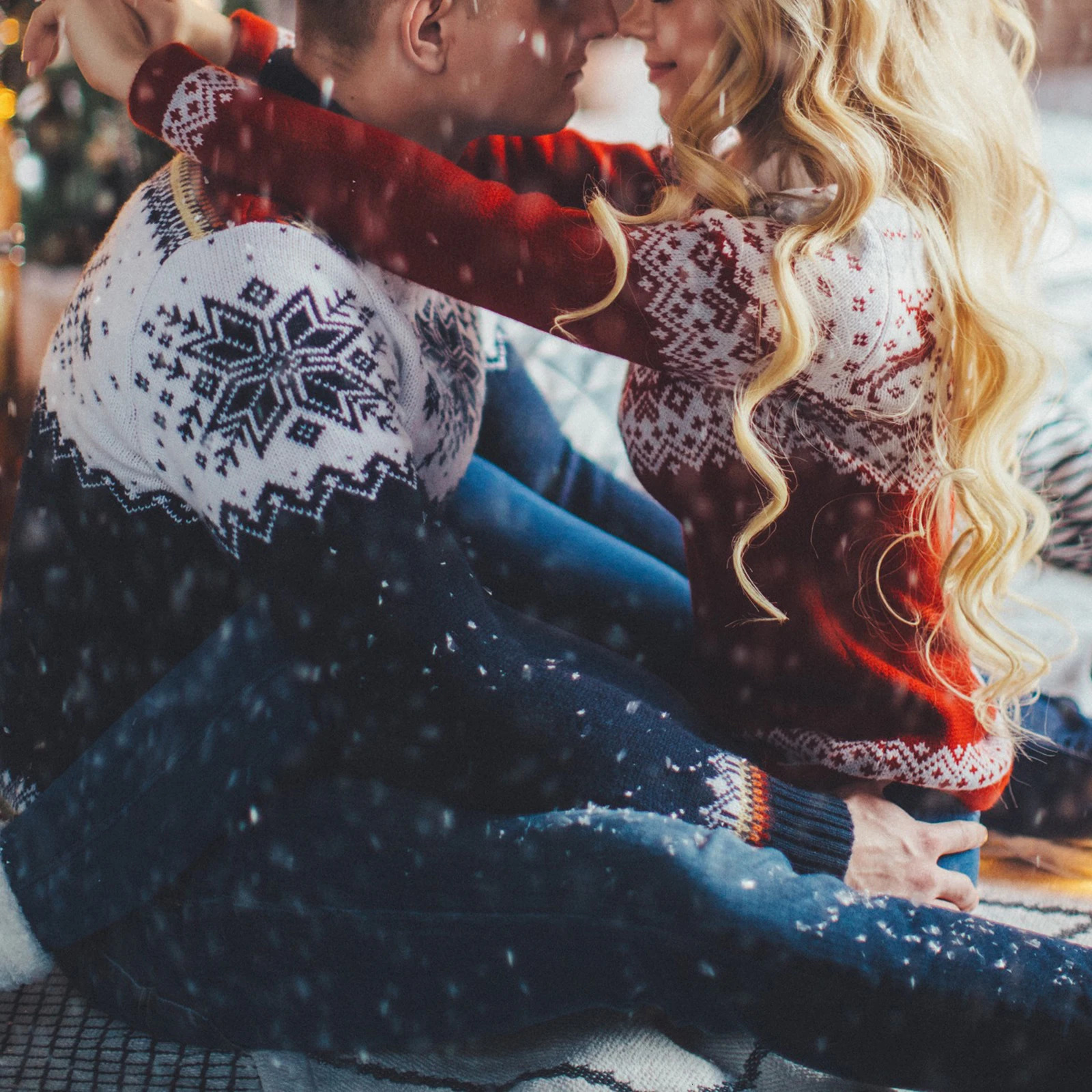 Pullage pour femmes pull couple de Noël couple tricoté d'automne et d'hiver surdimensionné 241028