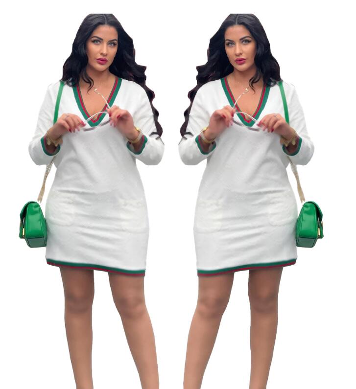 Nouveaux chandails pour femmes robe de mode mince robe slim ajustement haute élasticité tricotée jacquard pulls de marque de marque décontractée.