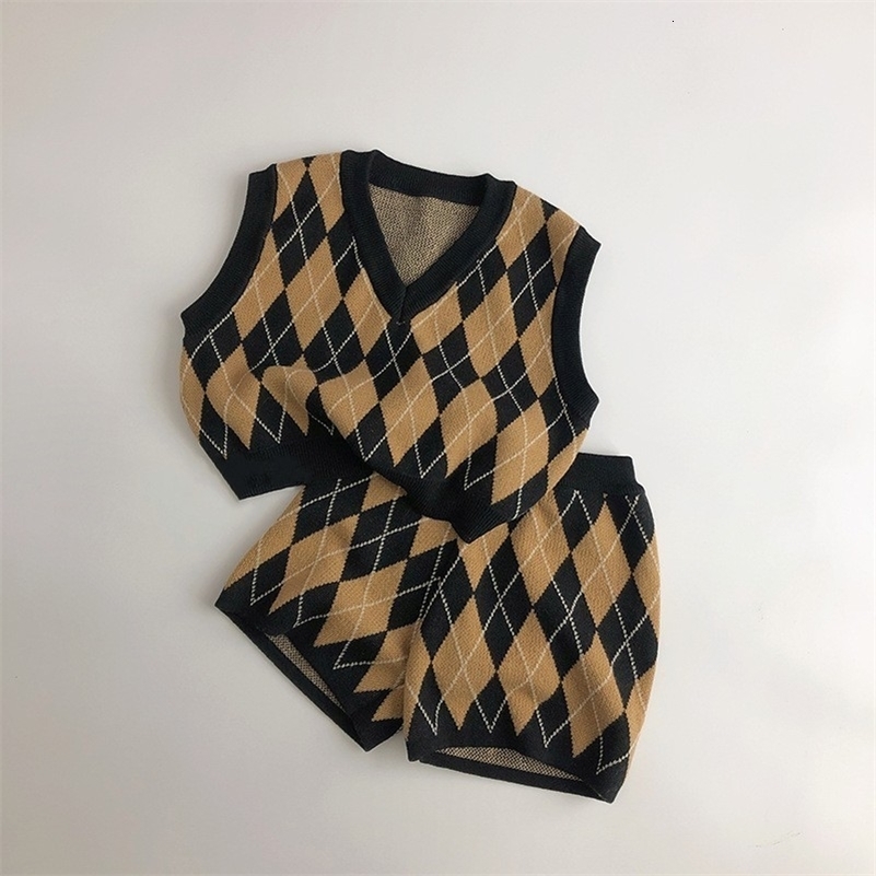 2024 Spring Baby Sans Soupless Clothes Set Infant Diamond Plaid Gest Gest Short 2PCS SUIT