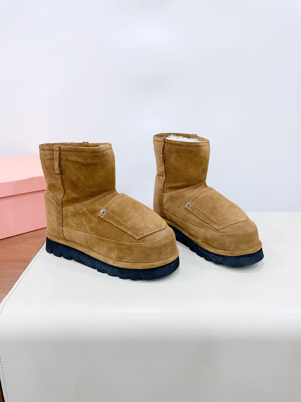 2024 Winter Snow Boots Warm Leather Wool Black Short Boots Thick Bottom Women's Anti Slip Chestnut Flat Shoes