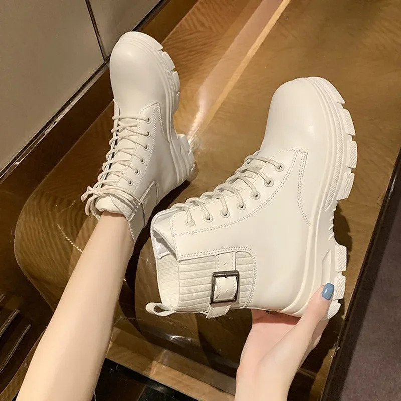 Women White Ankle Boot PU Leather Thick Sole Lace Up Combat Booties Female Autumn Winter Platform Shoes Rubber Cowboy Boot 25f2