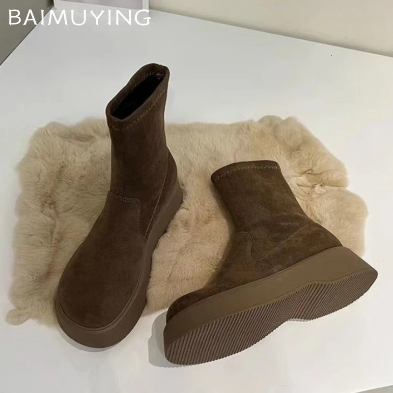 Plate-forme en daim de neige de neige bottines femmes chaussures chaudes chaussures chaudes femme 2025 tendance hivernal promenade goth moto bota