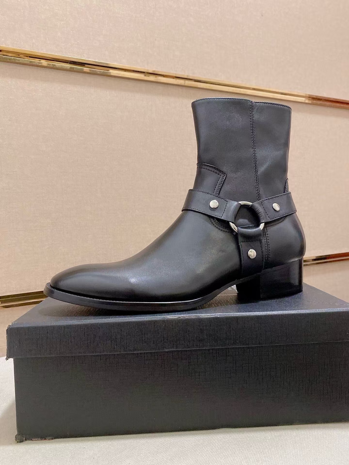 Winter Luxury Brand Wyatt Harness Boot Suede Calf Leather Ankle Strap Biker Boots Stacked Heel Gentleman Chelsea Booties Men's Knight Boot EU38