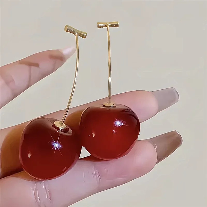 Boucle d'oreille de cerise rouge douce pour les femmes à la mode coréenne petite fraîche fraîche douce belle cerises pendantes boucles d'oreilles