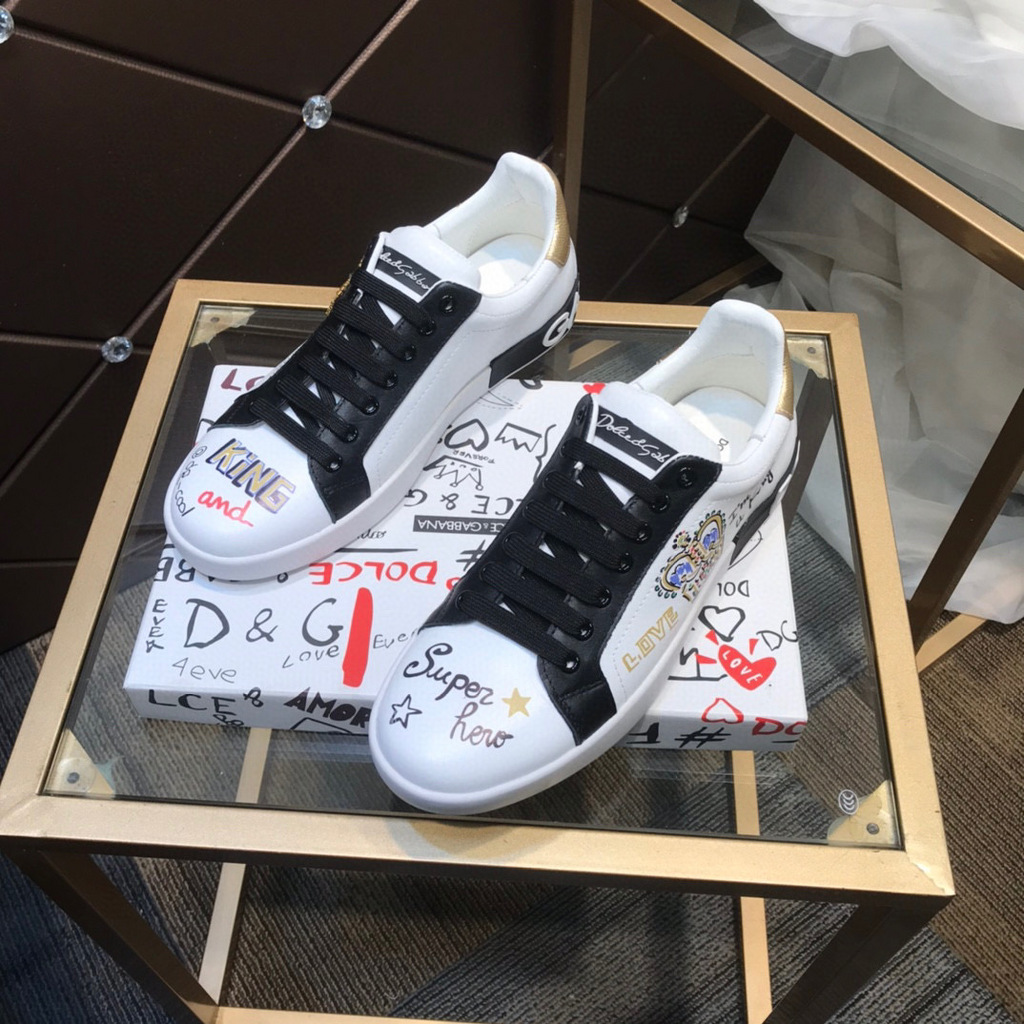 Chaussures en cuir blanches pour hommes King Of Love Baskets basses blanches Dolce Gabbana Baskets Portofino blanches en cuir de veau nappa impri