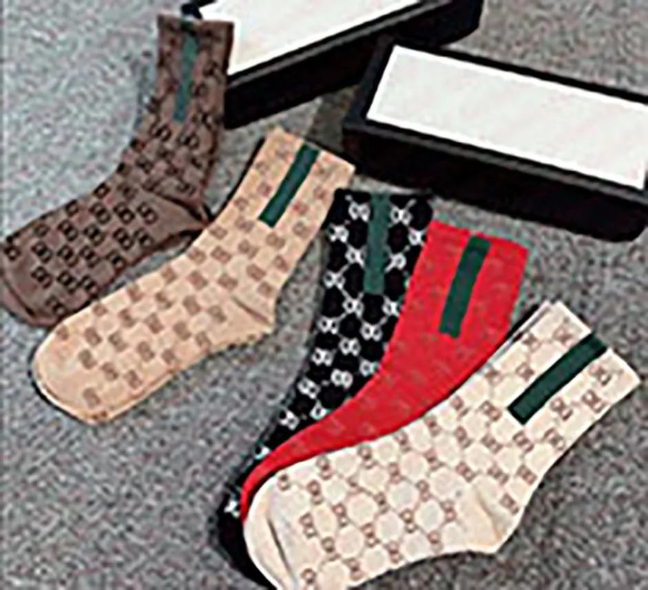 Designer Mens Womens Socks Five Pair Luxe Sports Winter Deviations Mesh Letter Printed Sock Embroidery Cotton Man Woman