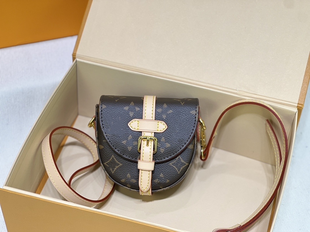 Micro Chantilly Sac à main Designer Sac Femmes Sacs à bandoulière Portefeuille Hobo Sac à main Dame de haute qualité Flip Hasp Monogrammes Messen