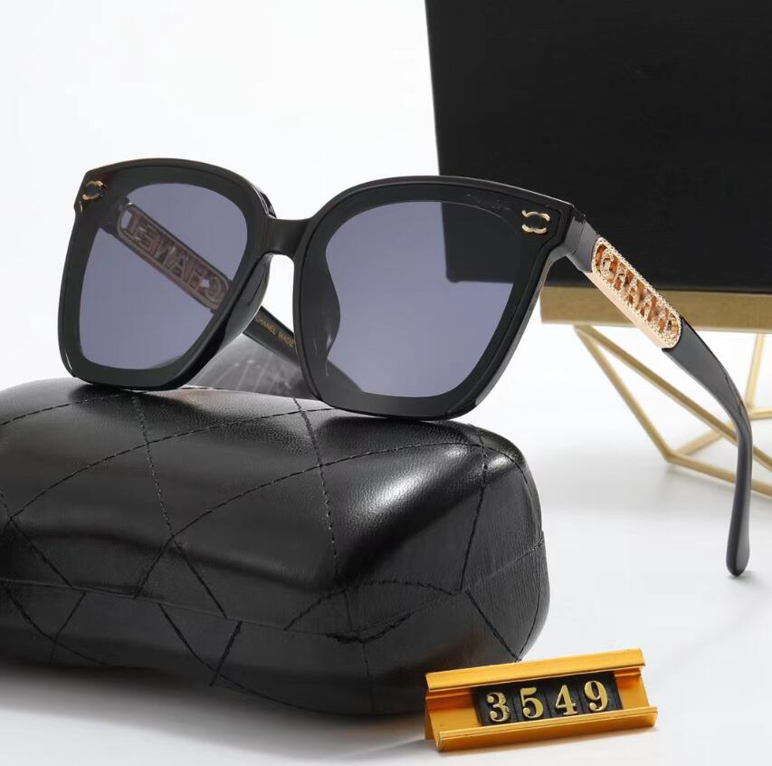 Sunglasses For Women and Mens Designer Fashion Model Special UV 400 Protection Letter Leg Double Beam Frame Outdoor Brands Design Alloy Top Cyclo