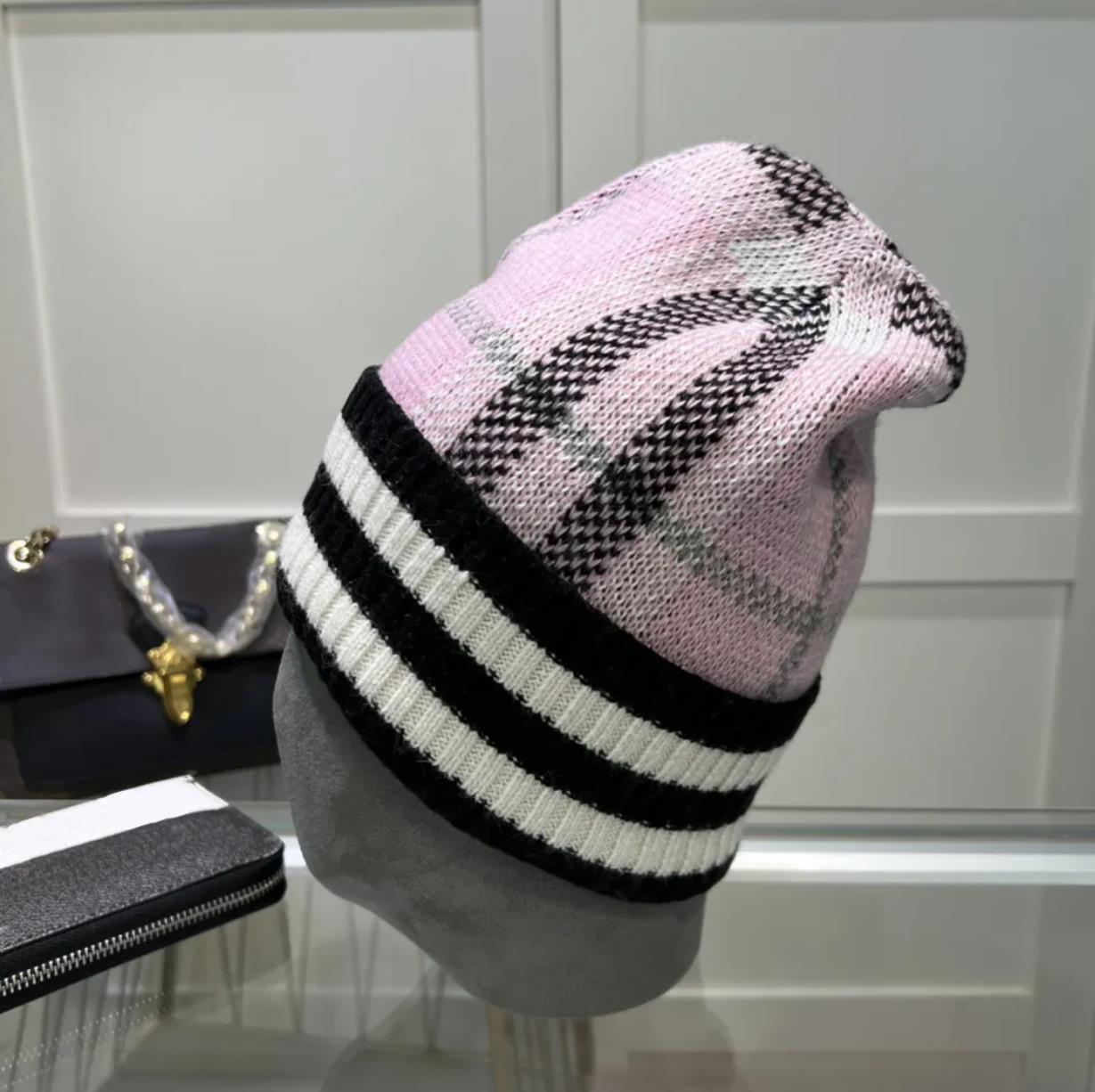 Designer beanie stripe Knitted caps Luxury Hat trend autumn winter wool Essential for winter Elegance versatile temperament Casual fashion warm g-image-901910066
