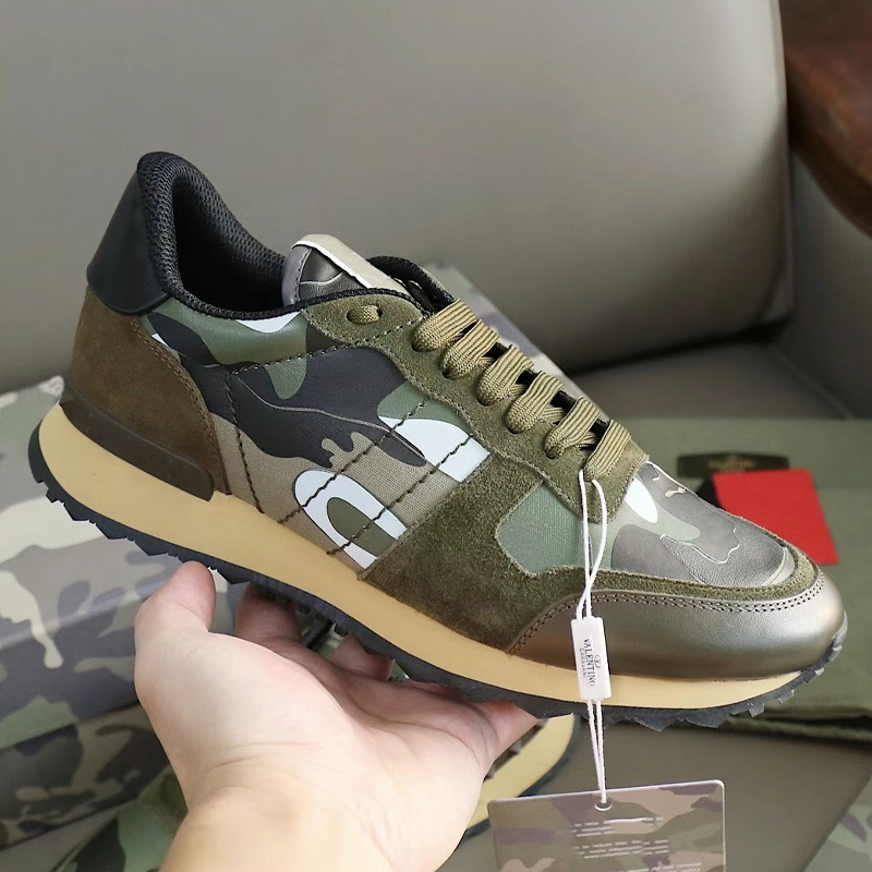 Men Sneakers Designers Leather Spikes Trainers Black Low-top casual shoes Lace Up Shoes With Gift Box NO264