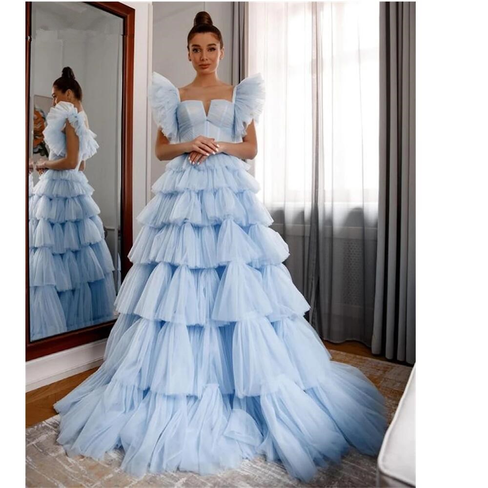 Bleu ciel à volants longue Tulle Sexy épaules nues robes de soirée une ligne sans manches à plusieurs niveaux robes de bal longueur de plancher r