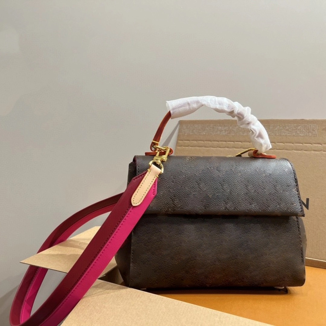 Luxury Bag Purses Designer Shoulder Bags Fashion Totes Womens Simple And Versatile Senior Handbags Tote Classic Crossbody