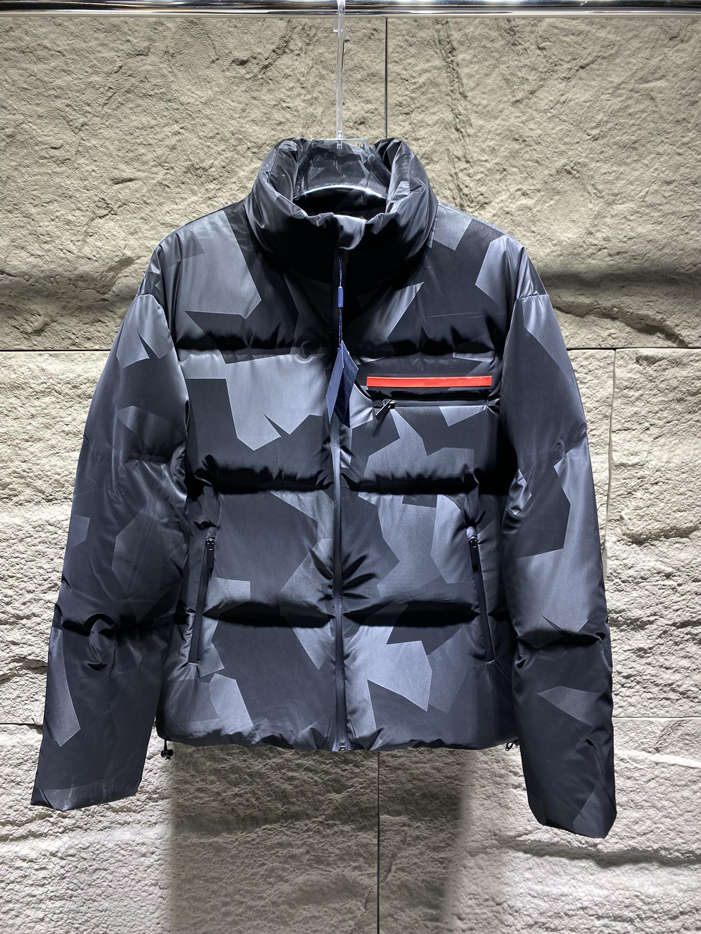 Hiver tout nouveau style de style down vestes mode zip poche de poche design manteau chaud à collier vertical de haute qualité zipper de luxe men