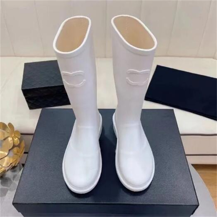 Designer Rain boot Women's Boots shoe Snow Rubber High boot breathable Black light shoes Fashion Luxury autumn winter wellies
