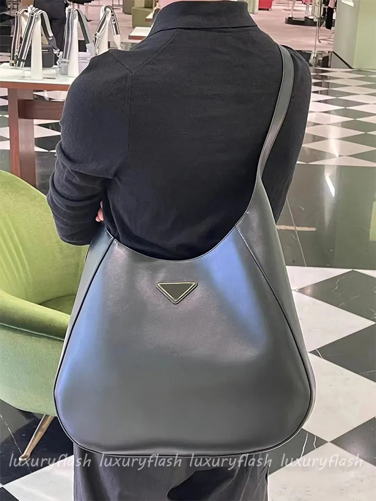 Sacs à bandoulière de concepteur Femme Cleos Taille maximale Sacs fourre-tout de luxe Sacs à main Dames Nouveau 2024 Mode Homme Totes Sac en cuir