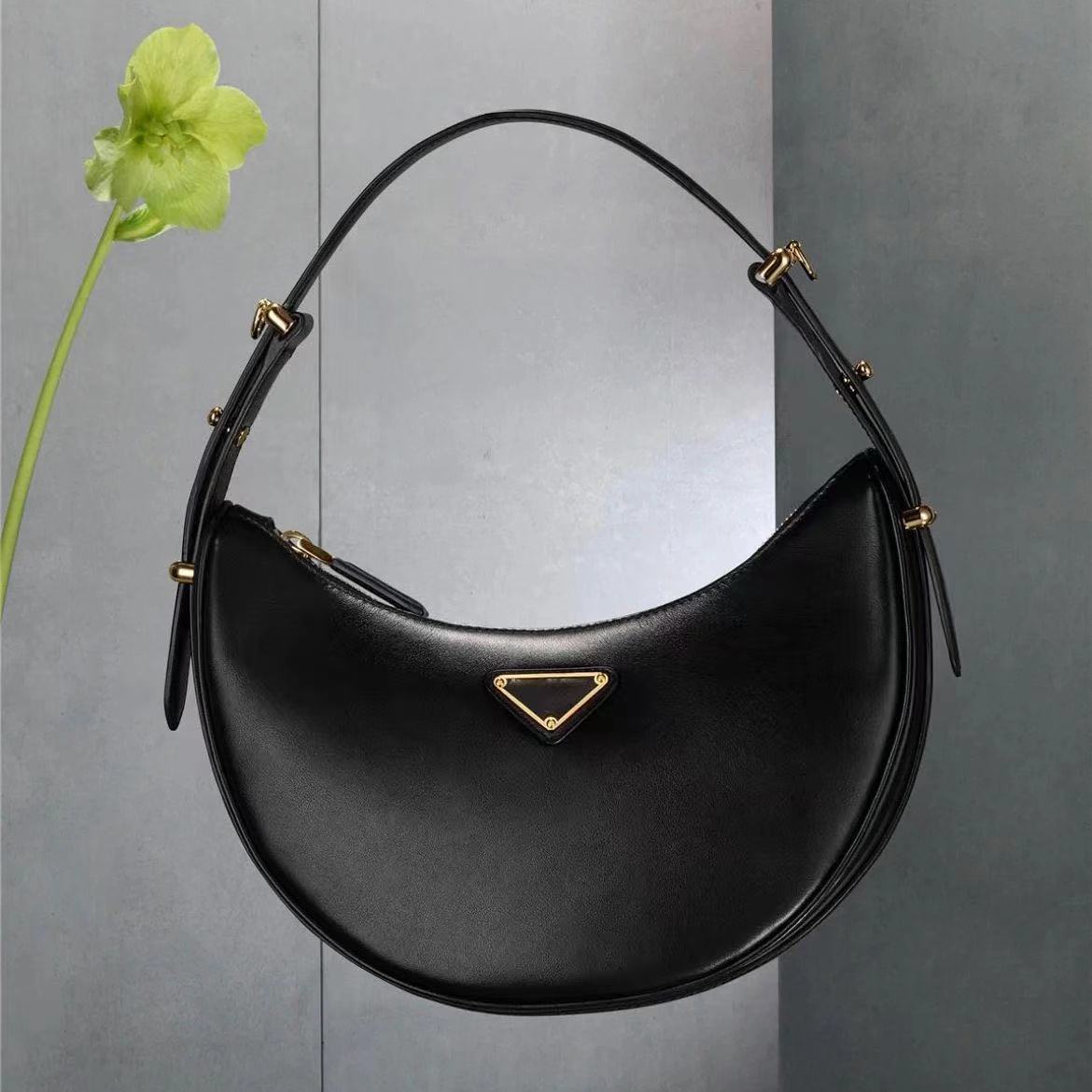 Designer Bags Crossbody Handbag Shoulder Bag Genuine Leather Womens Hobo Chest Pack Luxurys Designers Pochette Accessories Chain Wallets Coin Purse