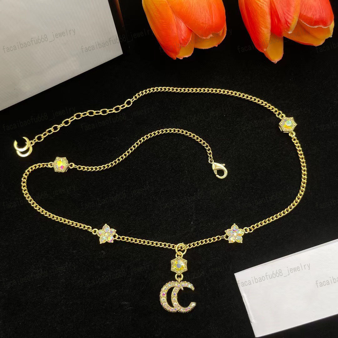 Collier de créateur en laiton, collier pendentif fleur en cristal double alphabet, dames de mode, Saint-Valentin, Noël, cadeaux